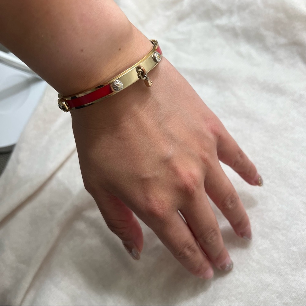 Henri Bendel red bracelet - Picture 2 of 6